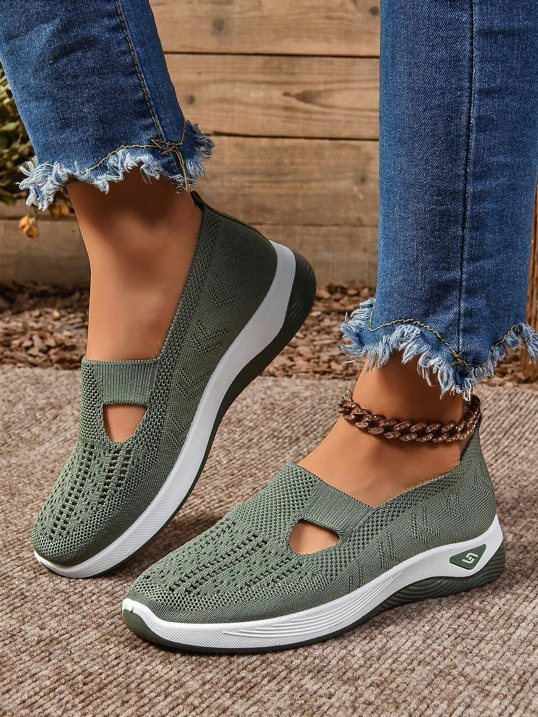 Women's breathable walking shoes, orthopedic mesh slip-ons for maximum comfort.