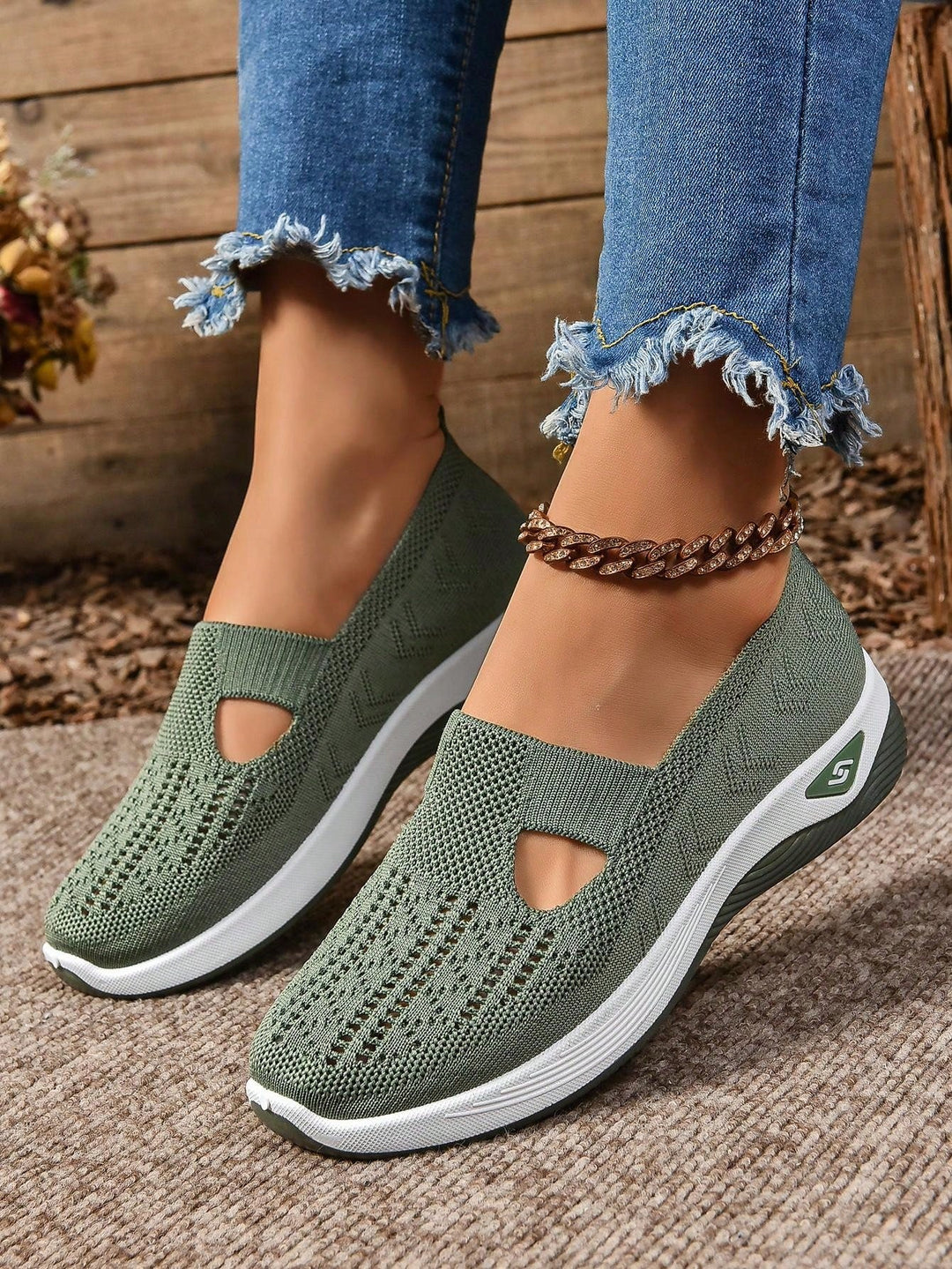 Supportive women's casual shoes, slip-on style with orthopedic cushioning.