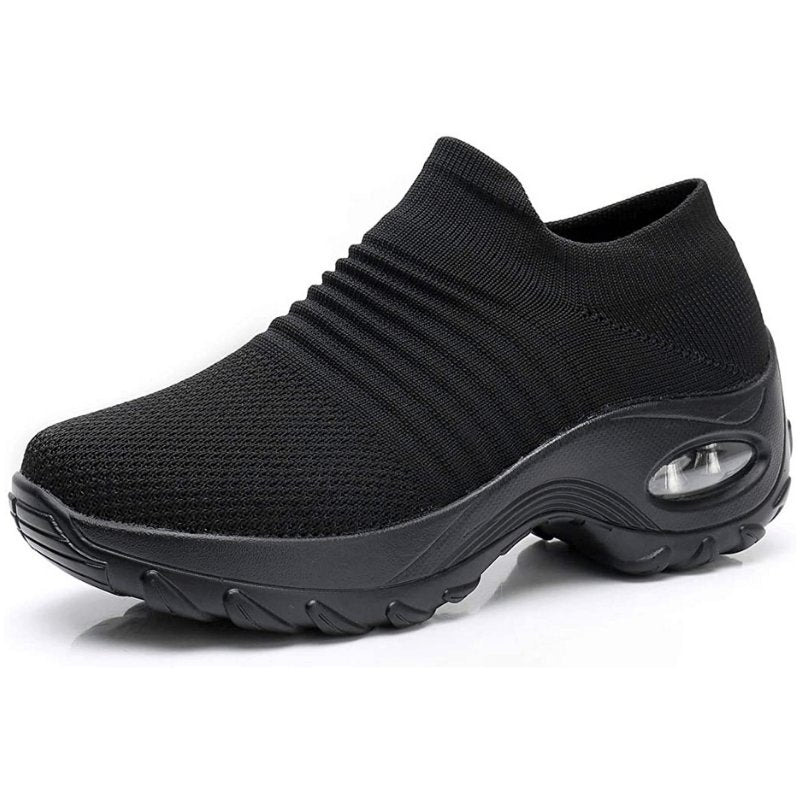 Stylish women's slip-on trainers, easy to wear, perfect for walking, athletic activities, and all-day comfort.