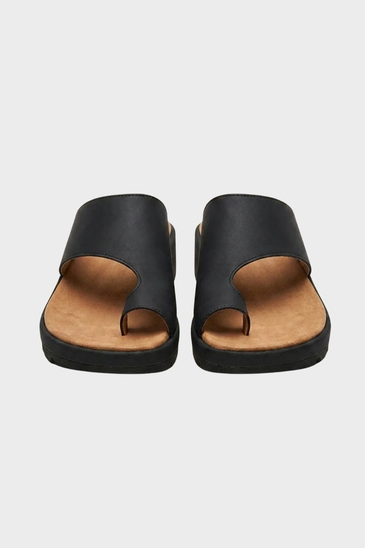 Women's orthopedic toe-post sandals with arch support, perfect for comfortable summer walking.