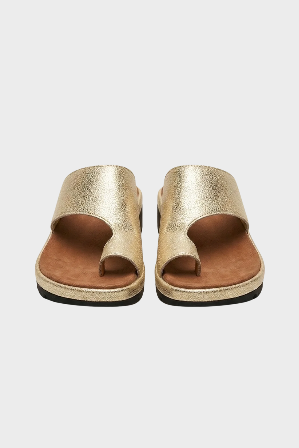 Comfortable women's toe-post platform sandals, ideal for casual wear and foot support.