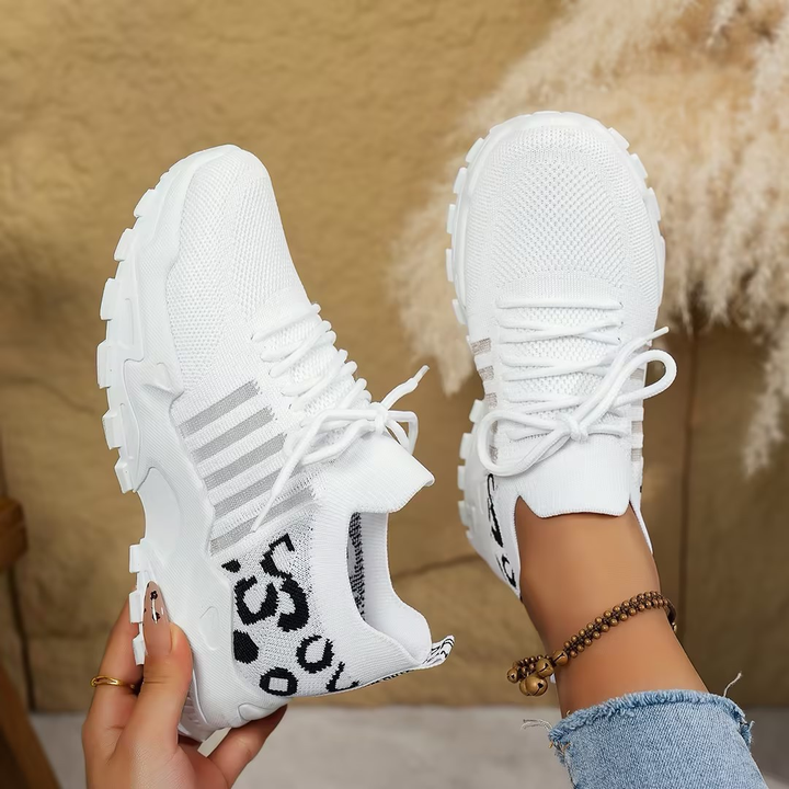 Women's trainers with advanced arch support, ensuring healthy feet & lasting comfort.