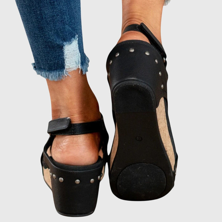 Comfortable & stylish women's wedge sandals. Orthopedic support makes these open-toe sandals perfect for summer.