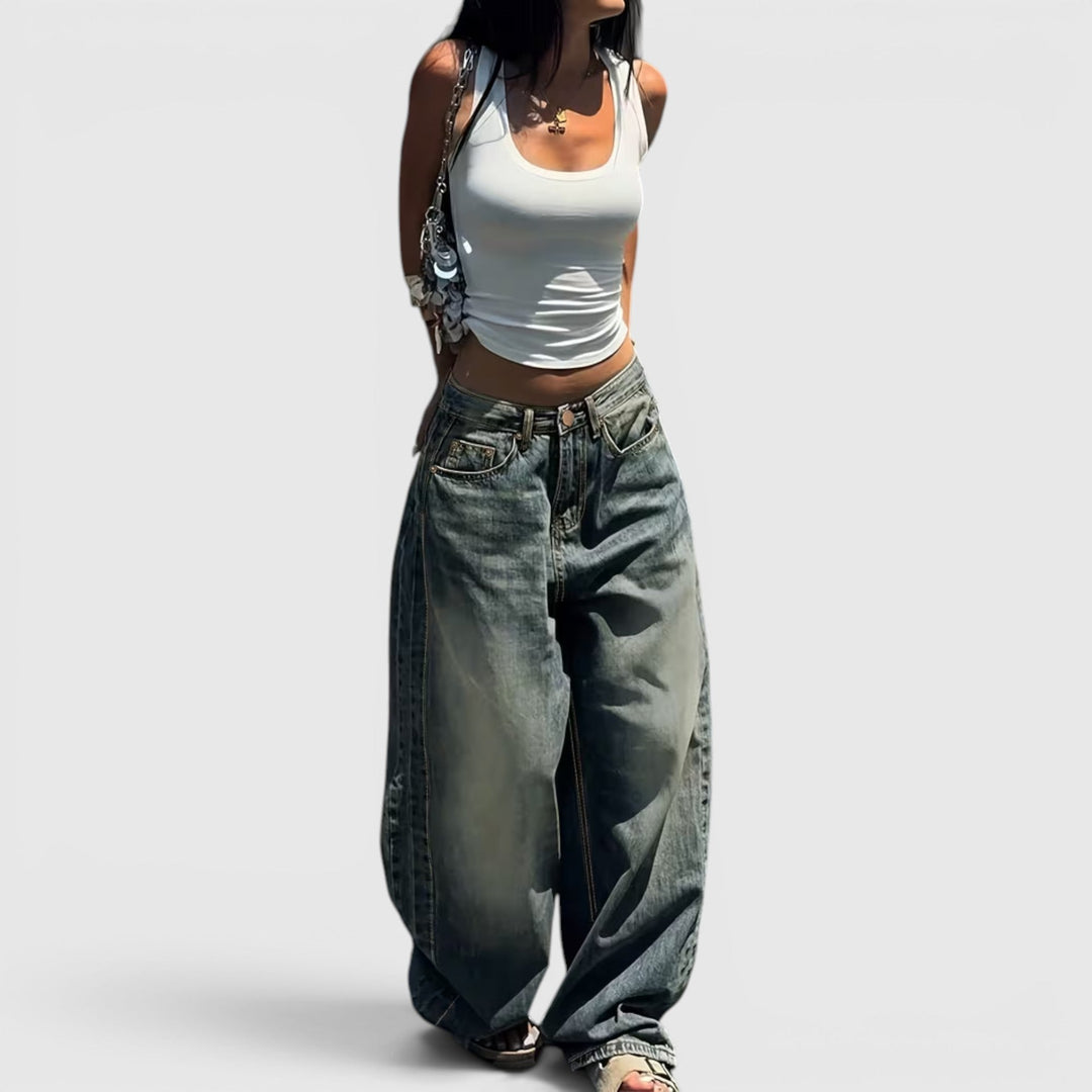 Women's comfort baggy pants, relaxed straight leg, perfect for a vintage-inspired look.