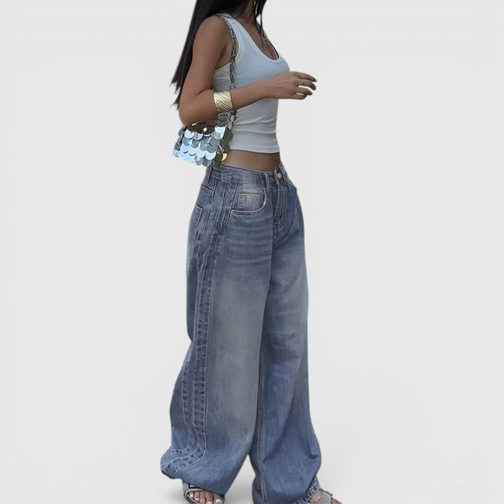 Women's oversized wide leg pants, relaxed and baggy, offering ultimate comfort and style.