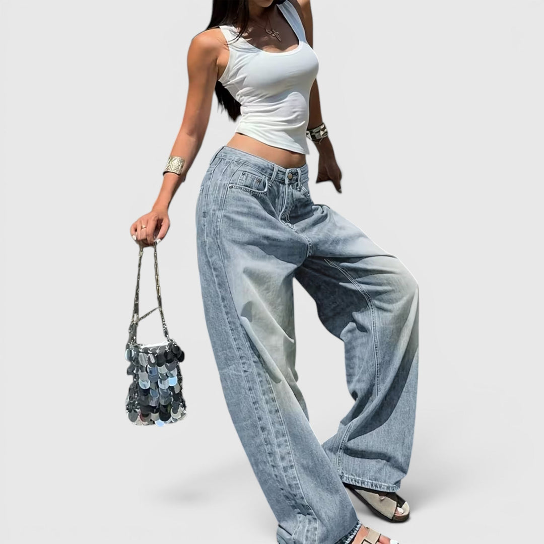 Women's fashion oversized pants, wide leg, relaxed fit, perfect for versatile daily outfits.