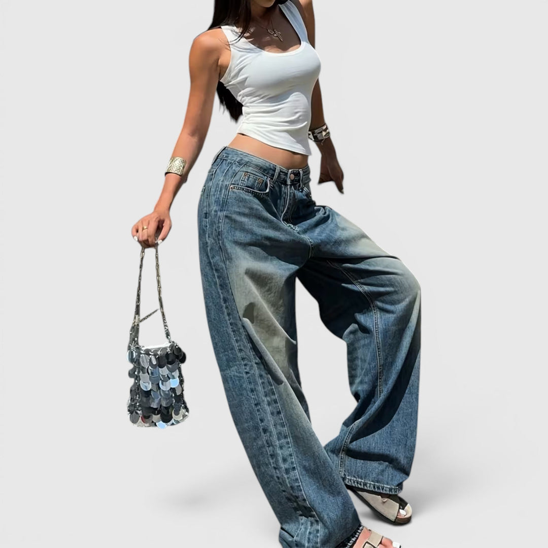 Relaxed fit women's oversized pants, straight leg comfort, a must-have for daily fashion.
