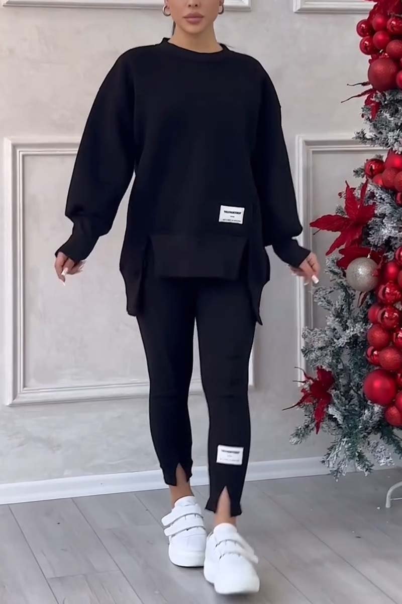 Soft women's oversized loungewear set for ultimate relaxation. Crew neck long sleeve top & cozy bottoms for winter.