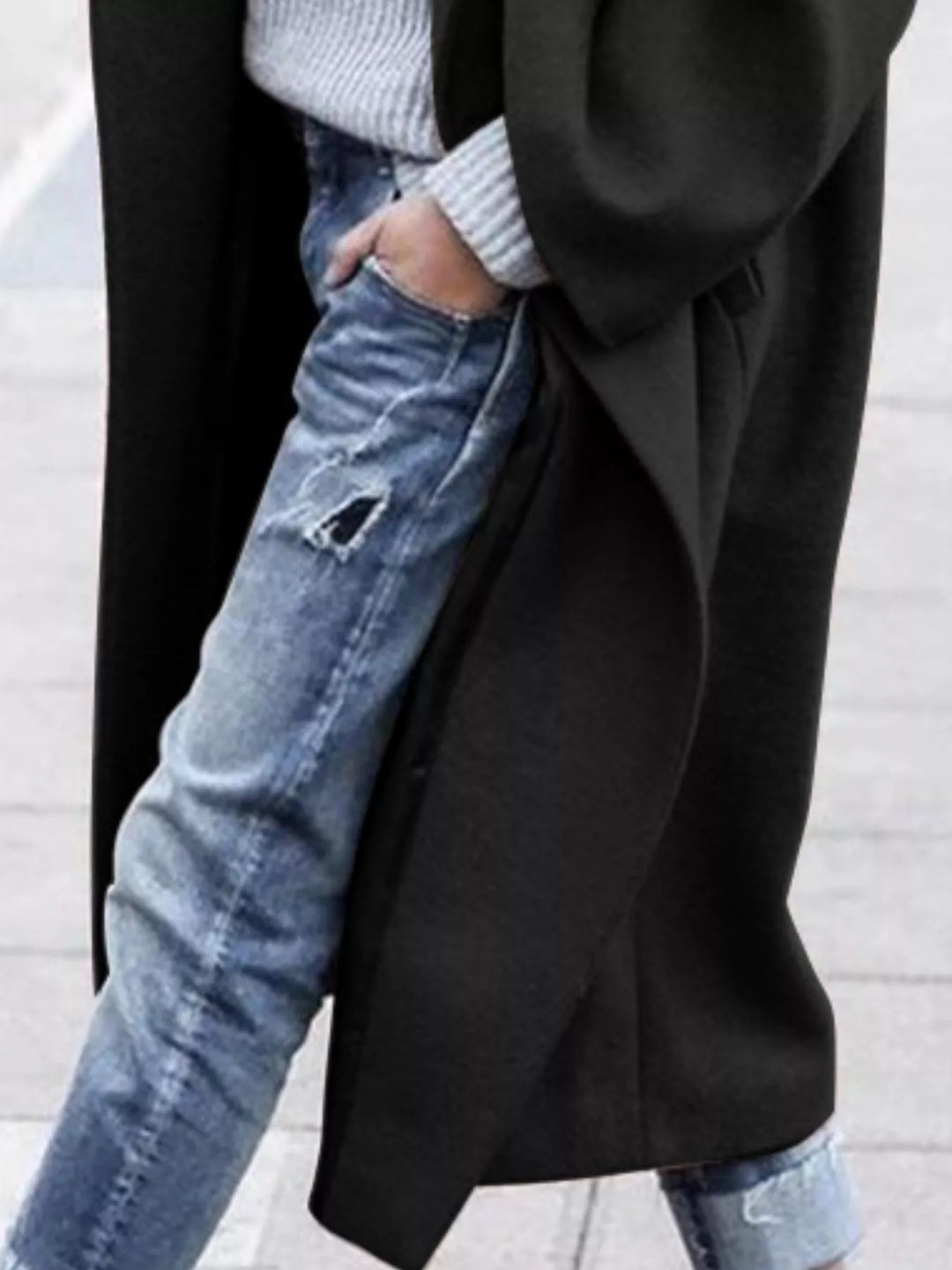 Women's relaxed fit oversized long winter jacket, a versatile and essential piece of outerwear.