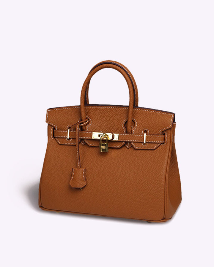 Structured women's oversized tote, ideal as a laptop bag or work tote for the office.