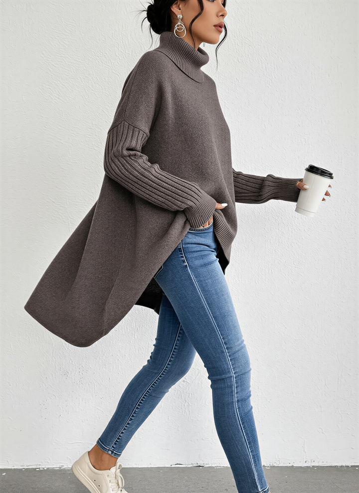 Elegant women's oversized turtleneck sweater, a trendy and warm piece for fall and winter fashion.