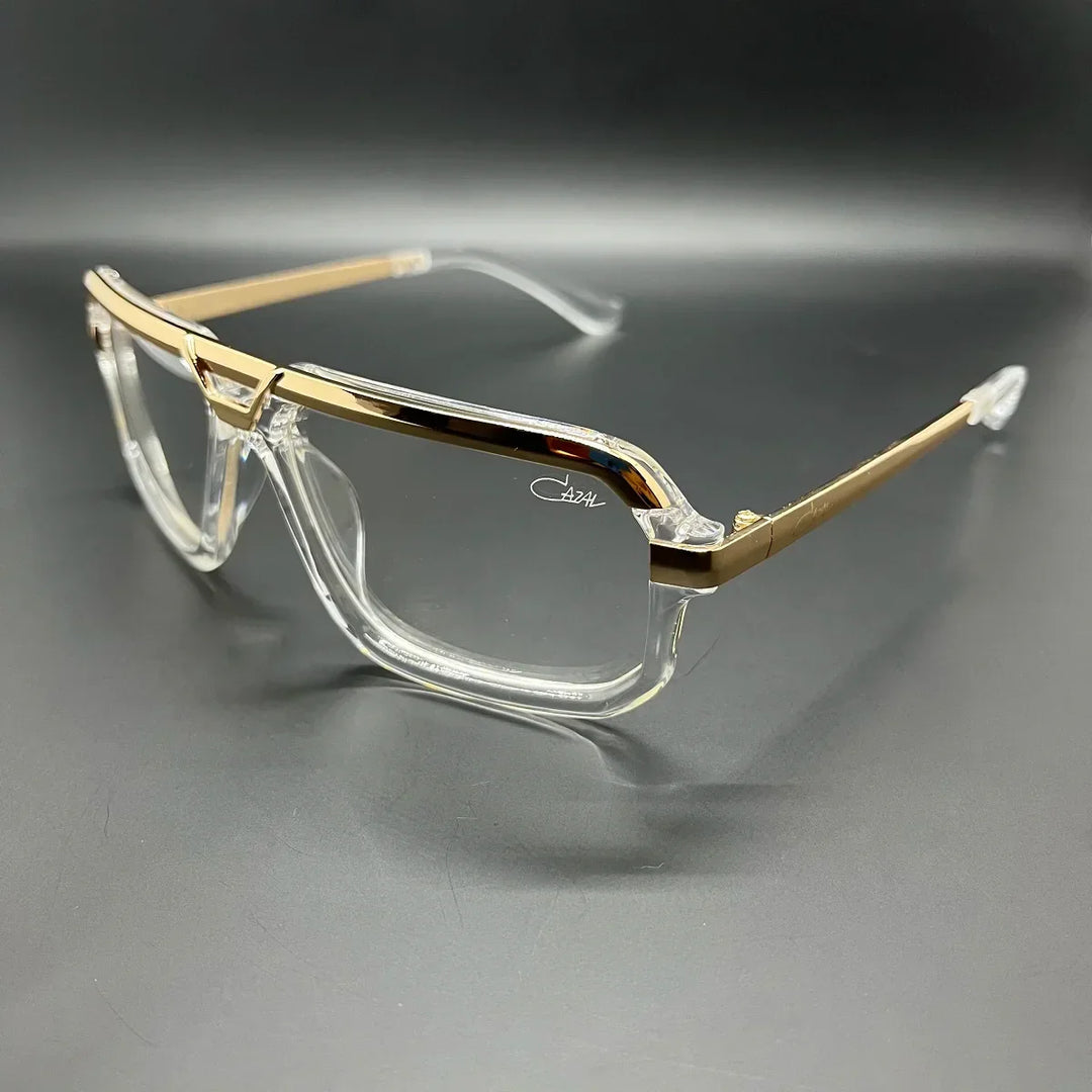 Chic women's oversized vintage sunglasses, a retro fashion accessory with reliable UV protection.
