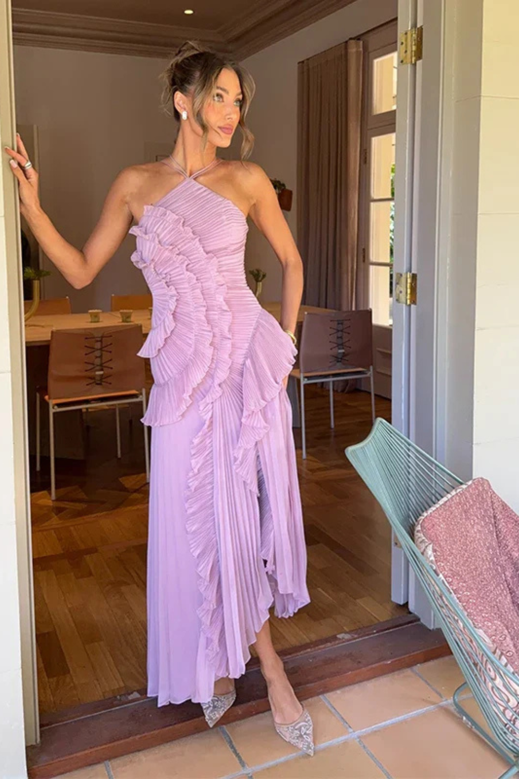 Stylish women's summer ruffled halter maxi dress, featuring a comfortable sleeveless and backless design.