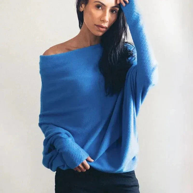 Elegant Women's Piper loose sweater. Comfortable, stylish, and versatile for timeless casual & winter fashion.