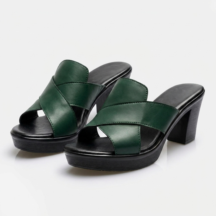 Summer-ready women's platform block heel sandals. Crisscross straps add a fashionable open-toe touch.
