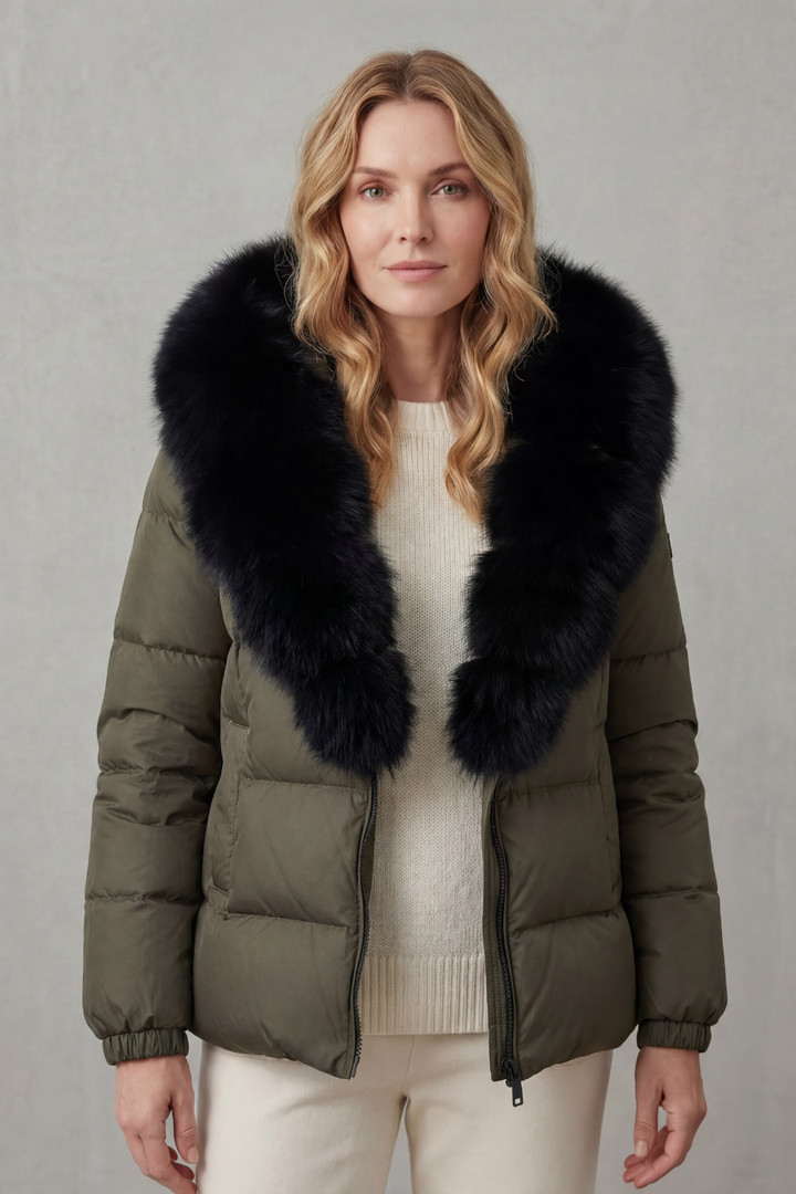 Lightweight women's puffer, expertly quilted for style and warmth, versatile outerwear.