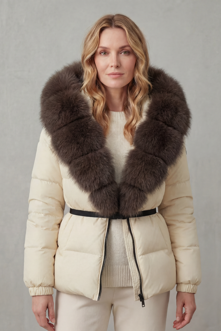Warm women's puffer jacket with elegant quilting, perfect for autumn fashion.