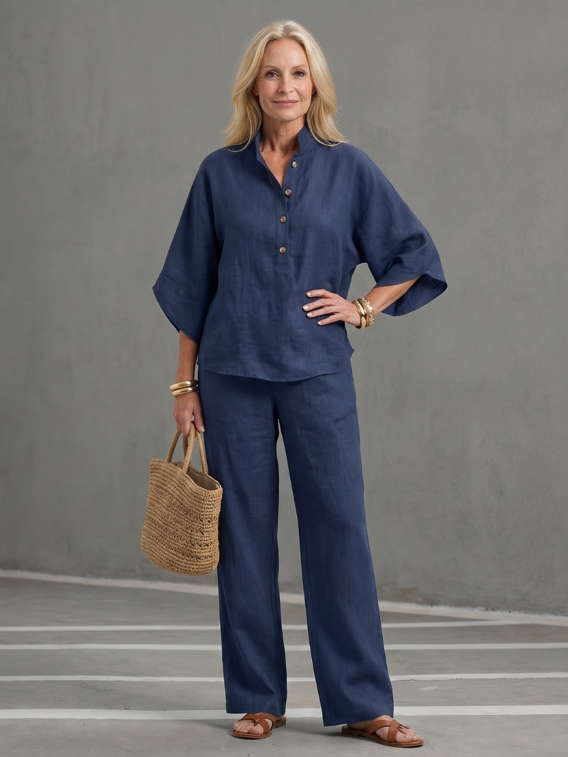 Casual women's spring/summer outfit: a comfortable stand collar tunic and trouser set.