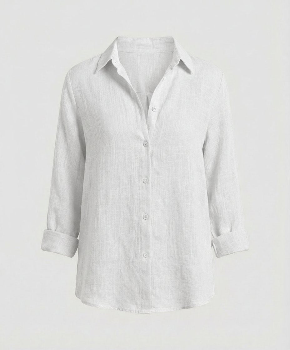 Comfortable women's relaxed fit three-quarter sleeve top, a versatile casual blouse for effortless style.