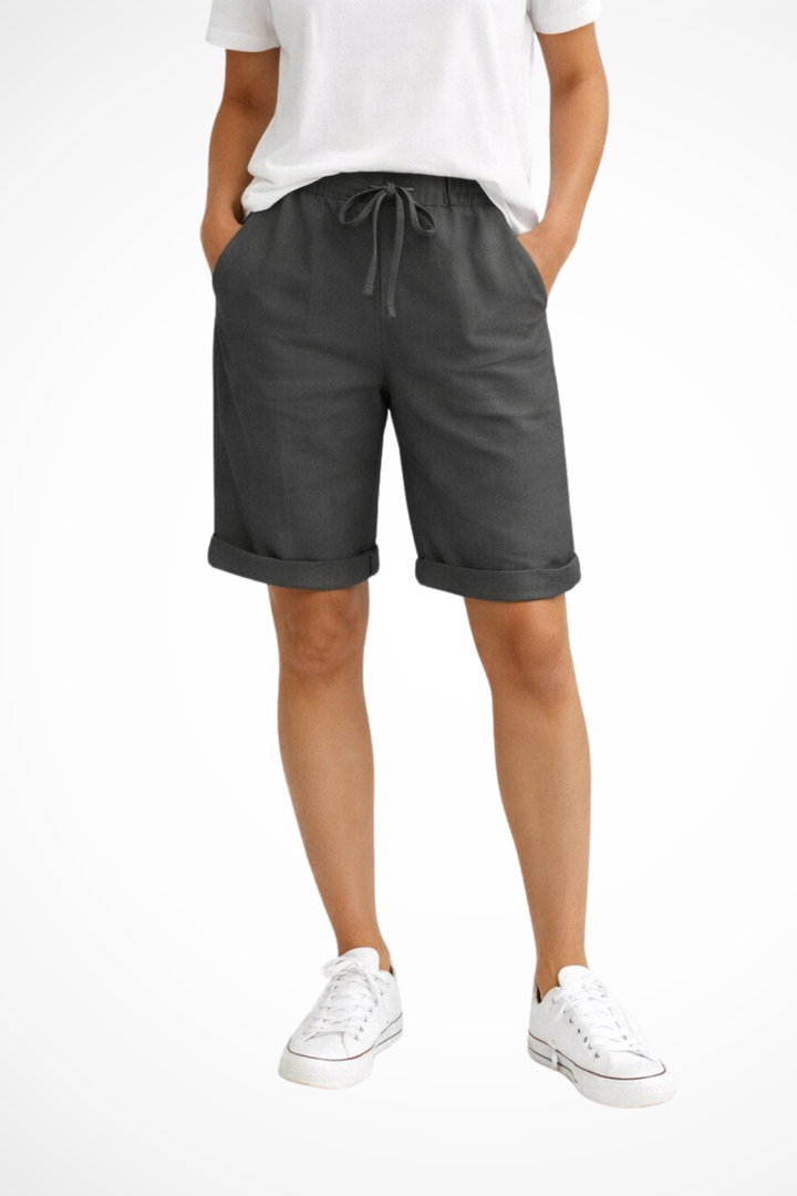 Women's relaxed fit capri pants, comfortable and casual with an elastic waist, great for summer everyday wear.