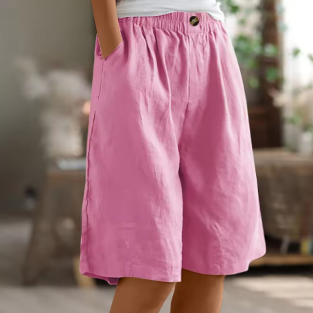 Lightweight women's summer shorts with elastic waist, offering relaxed comfort and versatility.