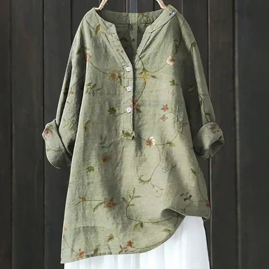 Effortless style with this women's relaxed-fit floral tunic, a comfortable and chic summer top.