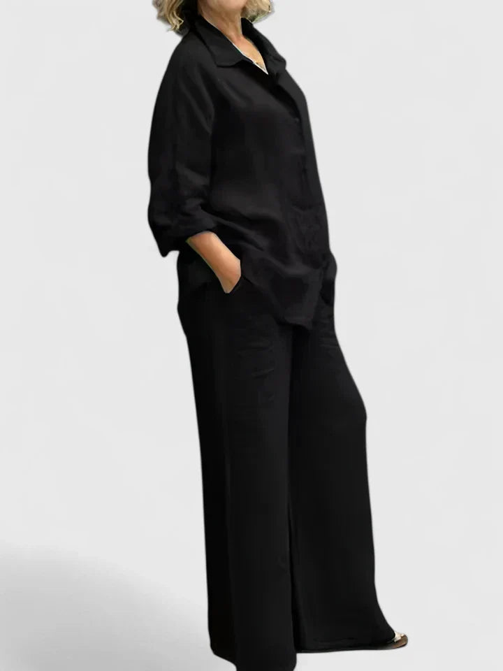 Light & airy women's relaxed shirt and wide leg trouser set, ideal summer outfit.