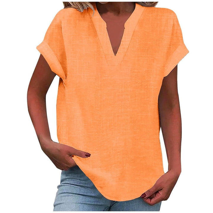 Effortless style: Women's relaxed-fit V-neck short-sleeve top, perfect for everyday elegance.