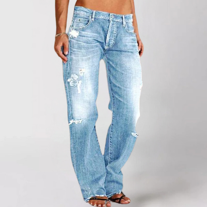 Fashionable women's wide-leg trousers with a relaxed fit. Comfortable and versatile bottoms for casual style.