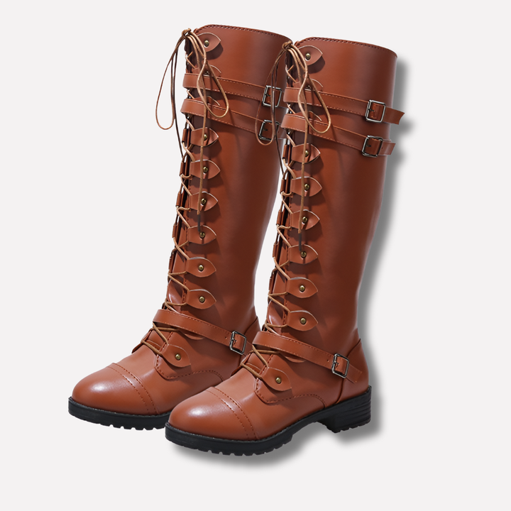 Stylish women's vintage-style black lace-up boots featuring a decorative buckle, ideal for comfortable casual wear.