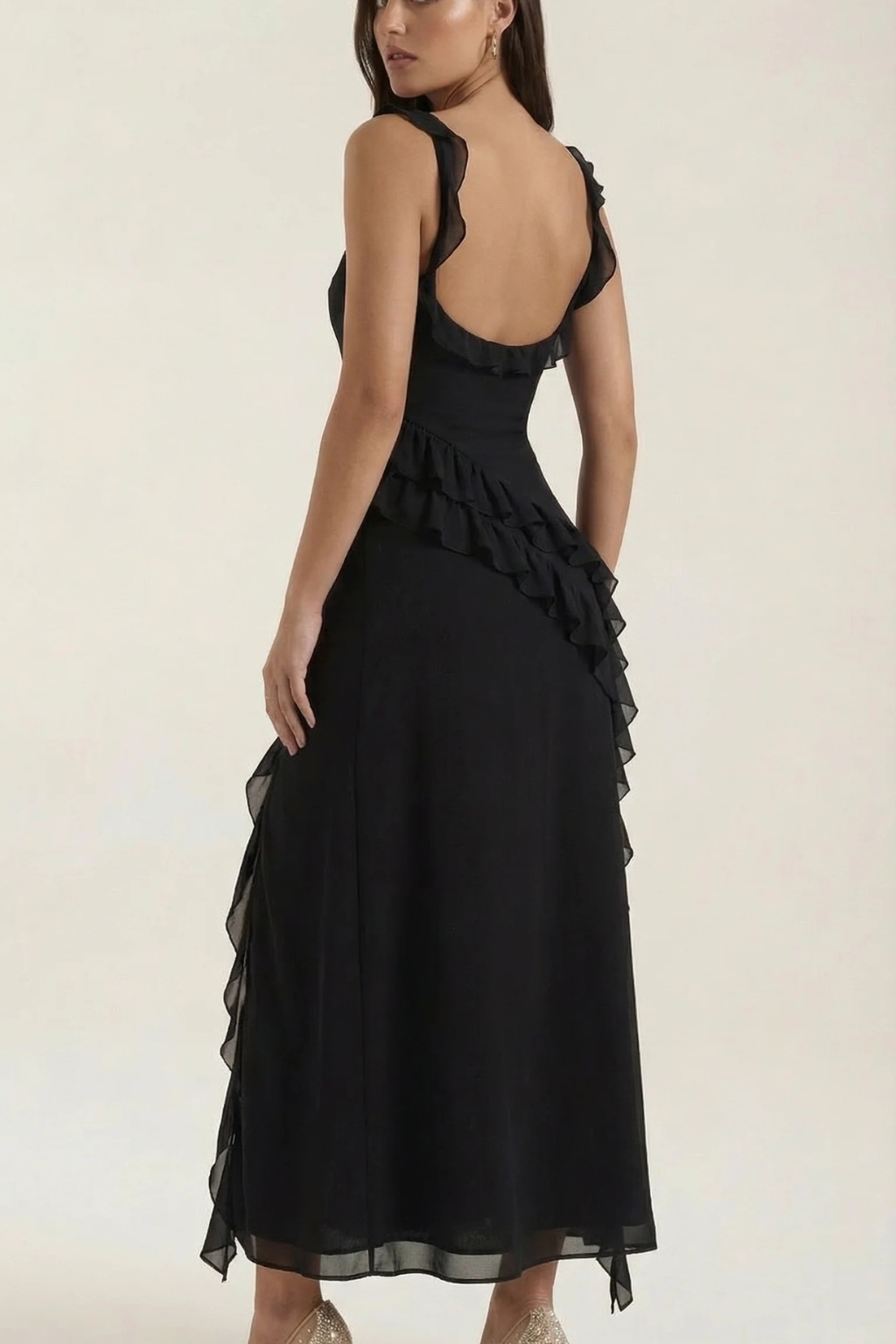 Graceful women's ruffle graduation dress, elegant side slit, knee-length, suitable for sophisticated events.