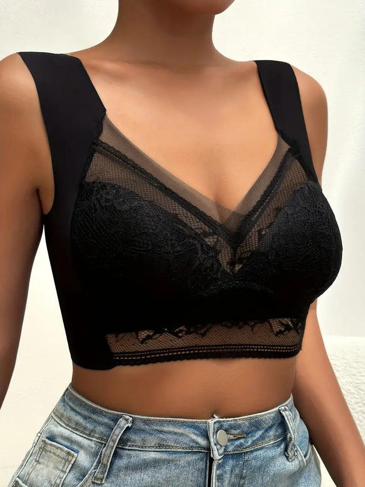 Stylish push-up lace bralette for women, featuring seamless design & wireless comfort. Ideal soft everyday lingerie.