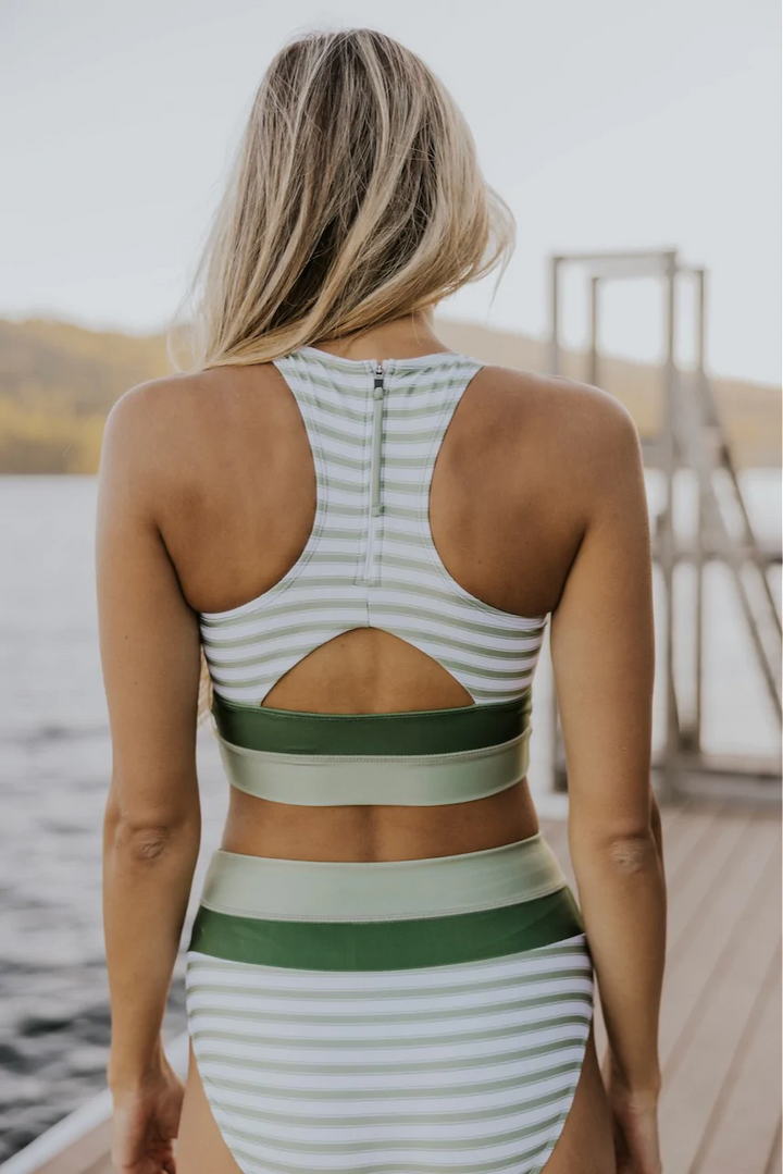 Secure fit women's printed bikini set, sport crop top and high-rise bottoms for active use.