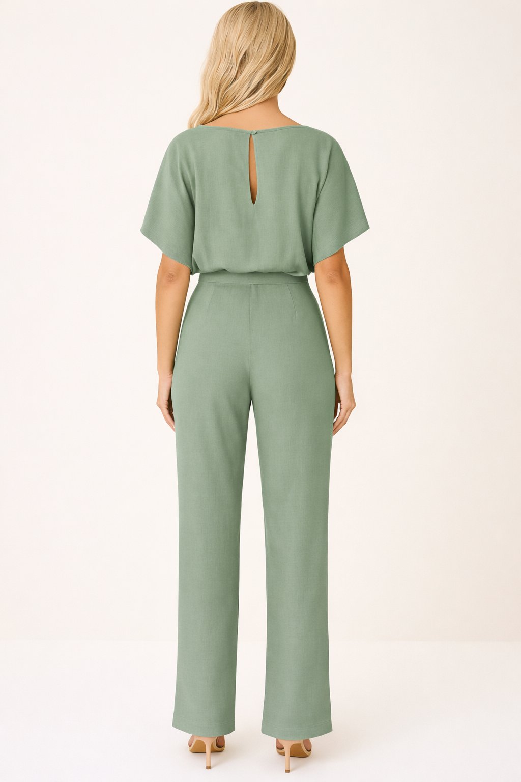 Sophisticated women's short-sleeve wide-leg belted jumpsuit, perfect for an elegant and contemporary look.