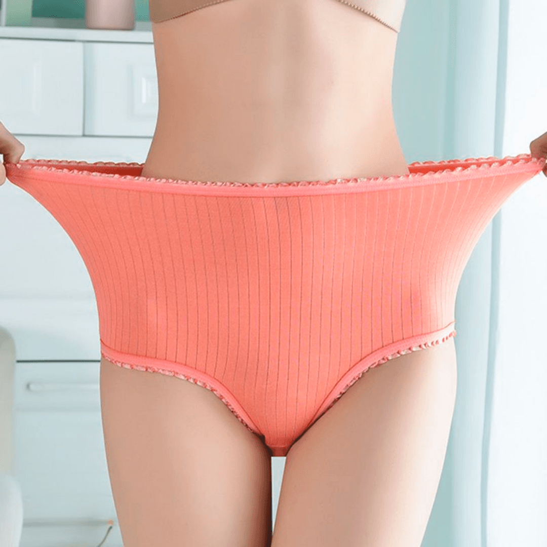 Women's silk-cotton leakproof underwear trio for comfortable, breathable everyday protection.