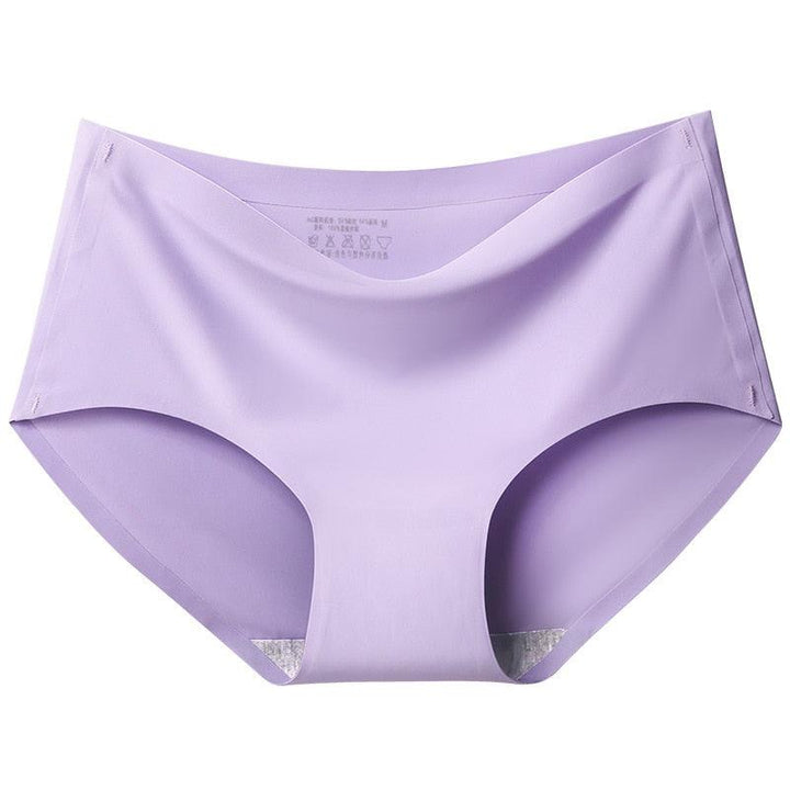 Soft, silky smooth seamless panties for women, offering invisible comfort. Ideal mid-rise everyday underwear. Breathable fabric.