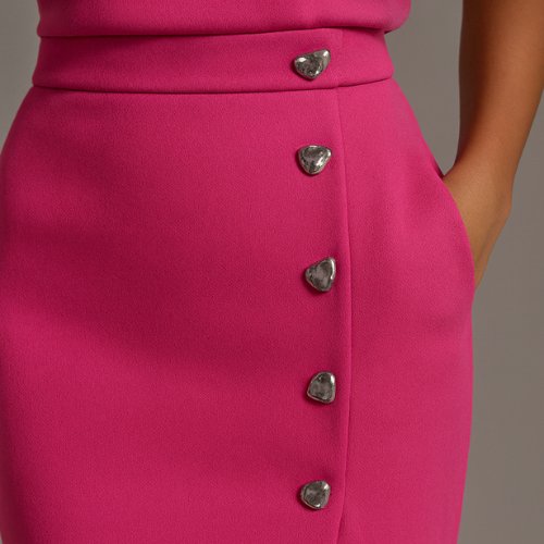 Classic women's button-front midi dress, sleeveless design. Perfect professional and elegant cocktail attire.