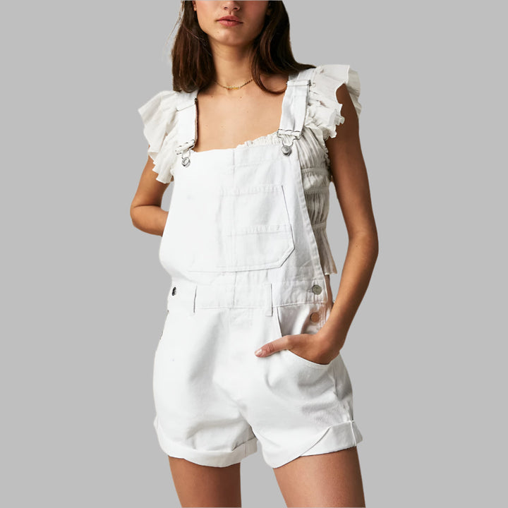Versatile women's sleeveless denim jumpsuit. A chic & comfortable option for casual spring, summer, or everyday style.