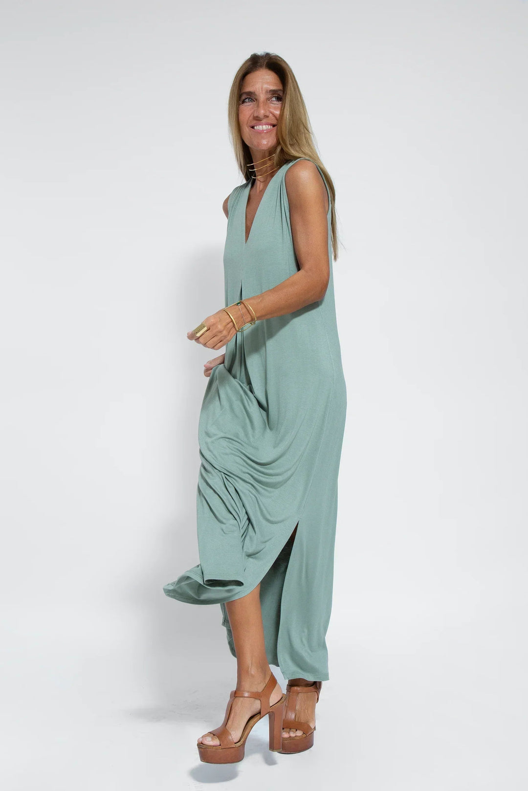 Comfortable & elegant women's flowing maxi evening dress, sleeveless V-neck style.