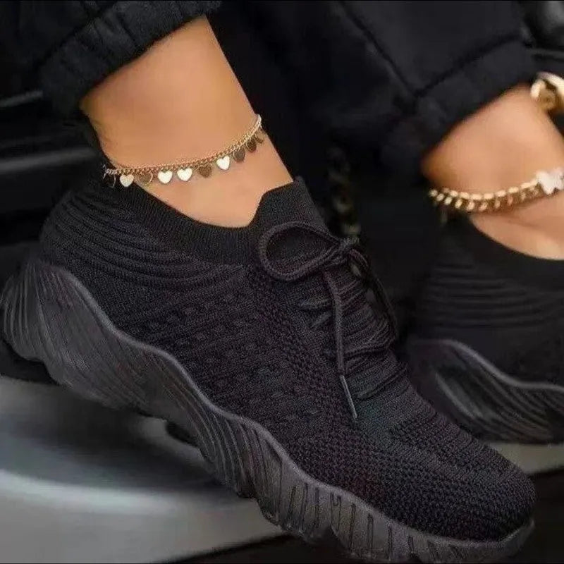 Detail of the flexible sole on women's slip-on sneakers, designed for cushioned comfort.