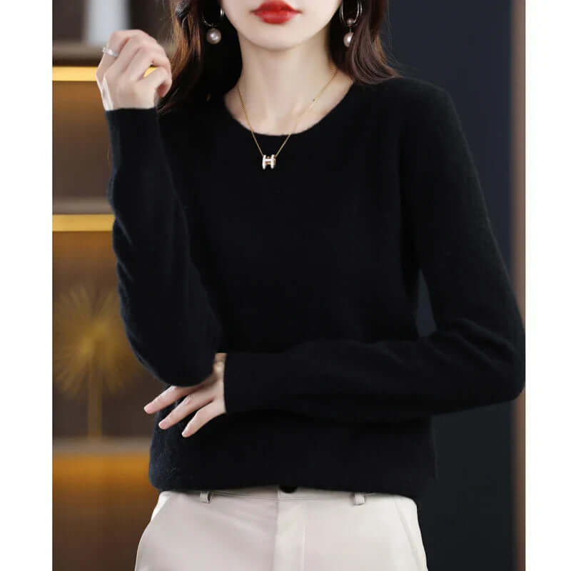 Chic autumn women's sweater, soft & comfy long sleeve pullover for casual wear.