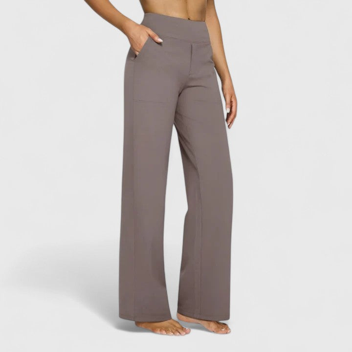 Comfortable women's pull-on trousers, featuring a refined look and convenient pockets for daily wear.