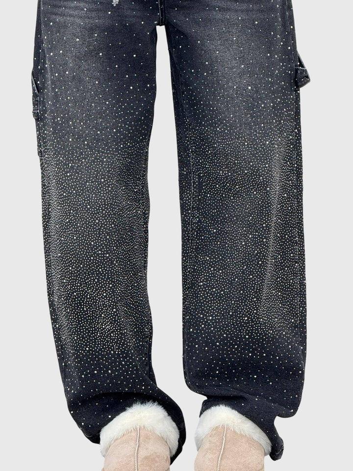 Statement women's wide-leg pants with exquisite diamond sparkle, perfect for making an entrance.