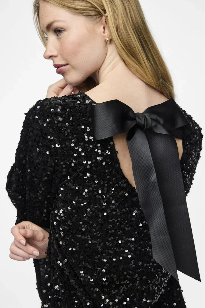 Black sparkling evening gown for women, perfect for a glamorous party look.