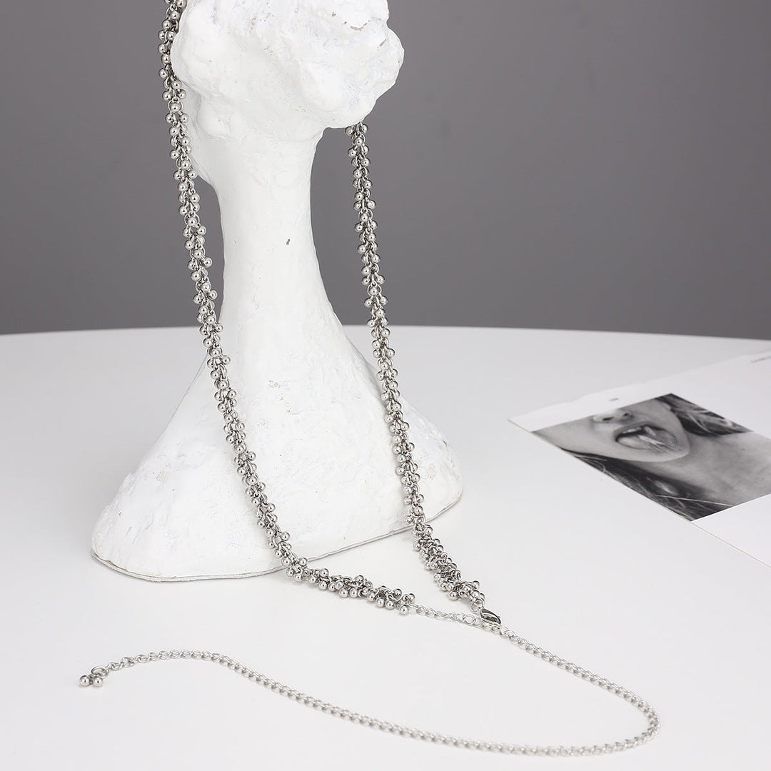 Glamour women's chain belt featuring dazzling rhinestones, adjustable for a perfect, chic fit.