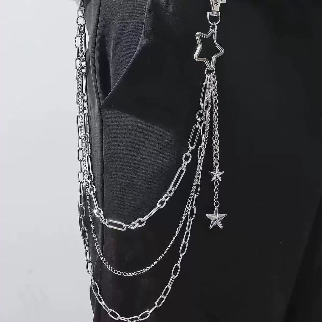 Fashionable women's chain belt with sparkling star charms, perfect for dresses, adding elegance.