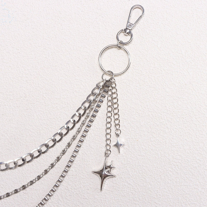 Versatile sparkling star keychain, a stylish women's fashion accessory for bags or keys, ideal glamorous gift.