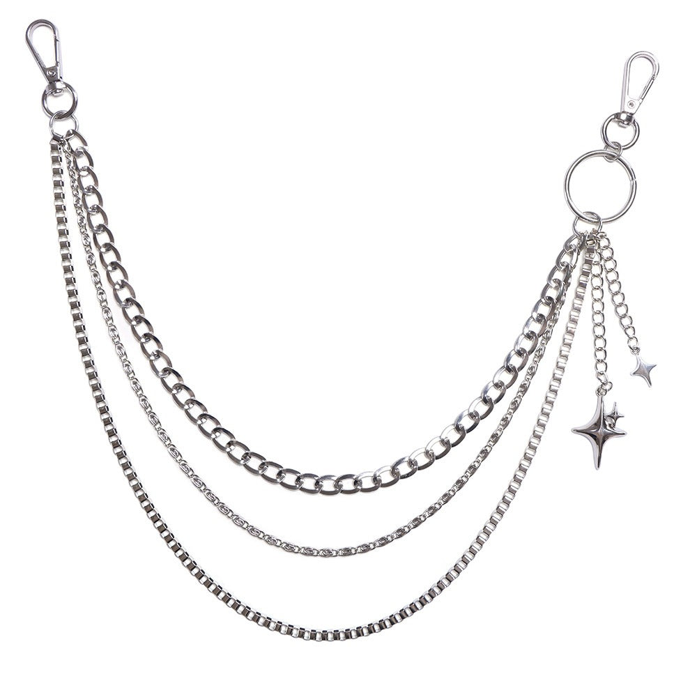 Elegant sparkling star key holder chain for women. A dazzling accessory to personalize keys with glamorous style.