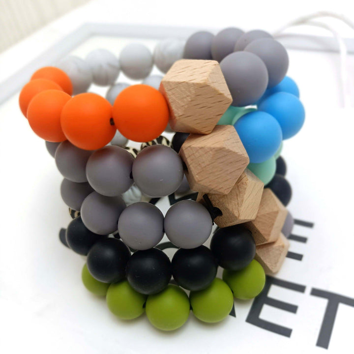 Colorful statement necklace, beaded fashion jewelry for women, creates a unique look.