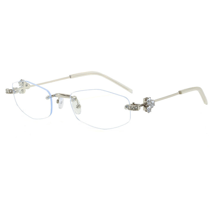 Chic women's fashion sunglasses featuring elegant golden accents and full UV protection.
